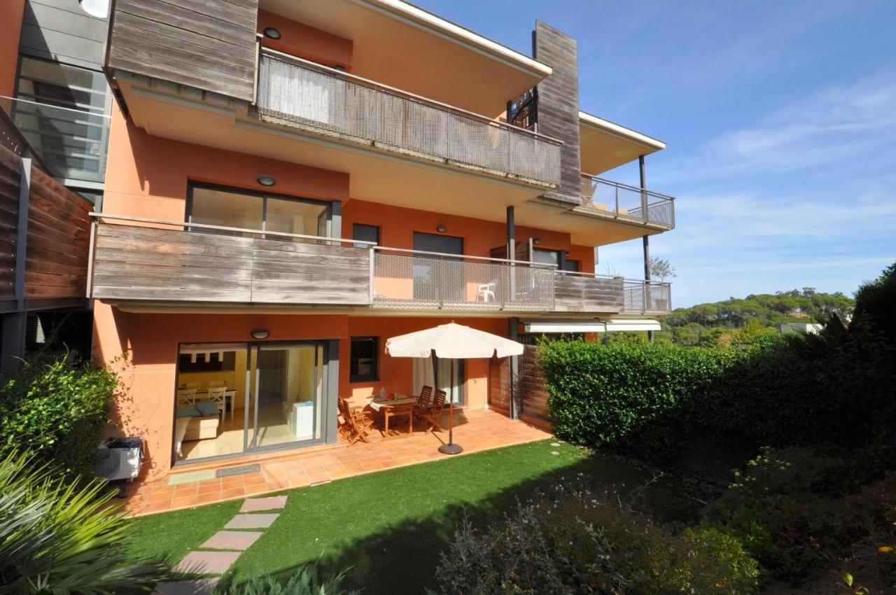Pretty Garden Apartment Next To A Charming Beach Льорет-де-Мар Экстерьер фото