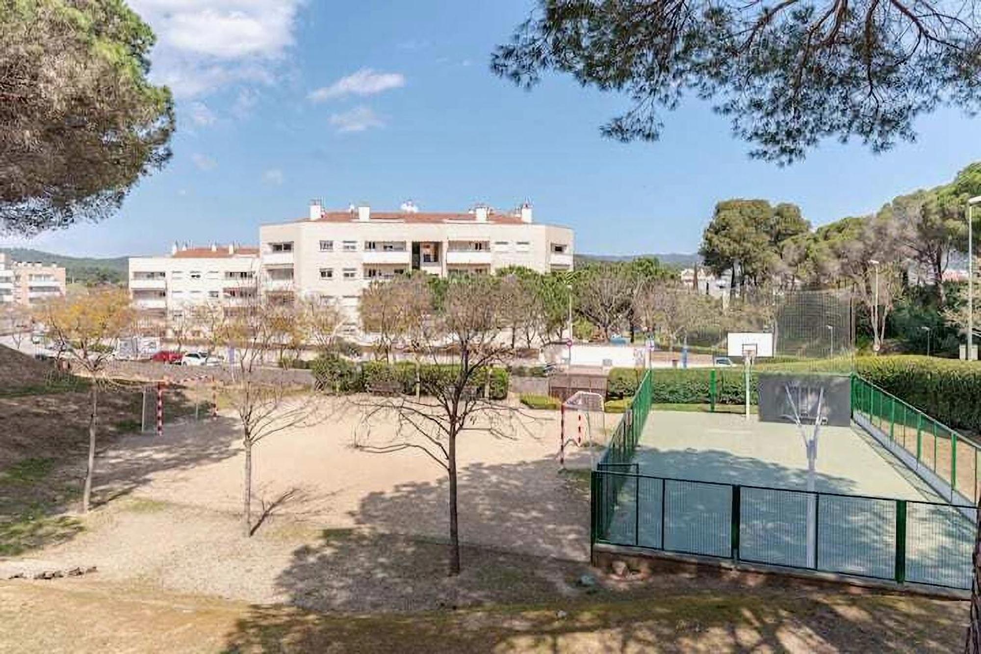 Pretty Garden Apartment Next To A Charming Beach Льорет-де-Мар Экстерьер фото